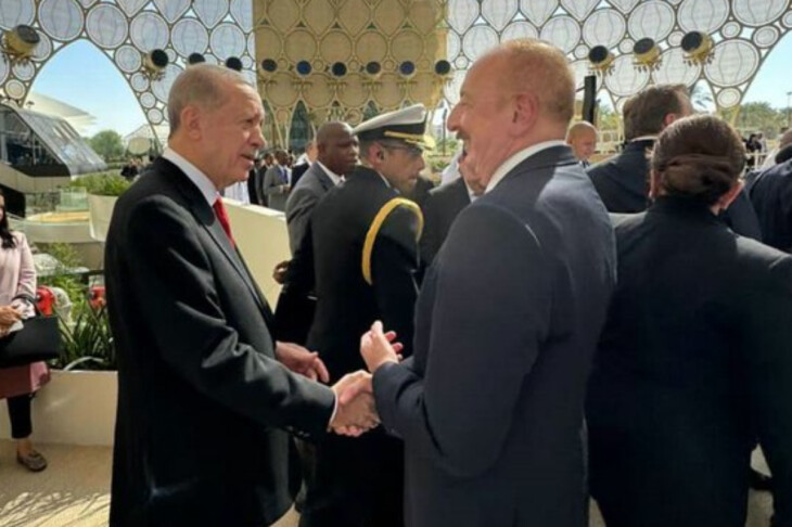 <p>İlham Əliyev Dubayda Ərdoğanla görüşdü</p>