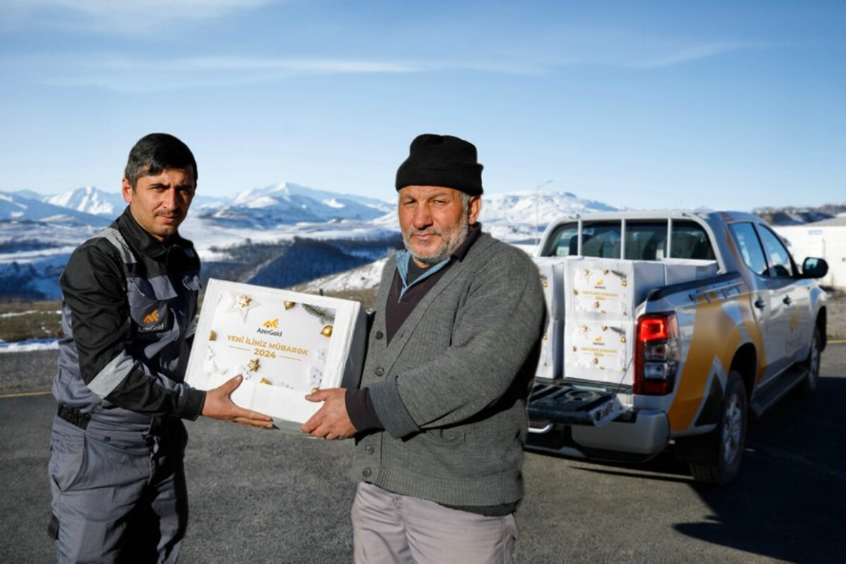 <p>Daşkəsəndə aztəminatlı ailələrə bayram sovqatı təqdim edilib +FOTO=9<br />
&nbsp;</p>