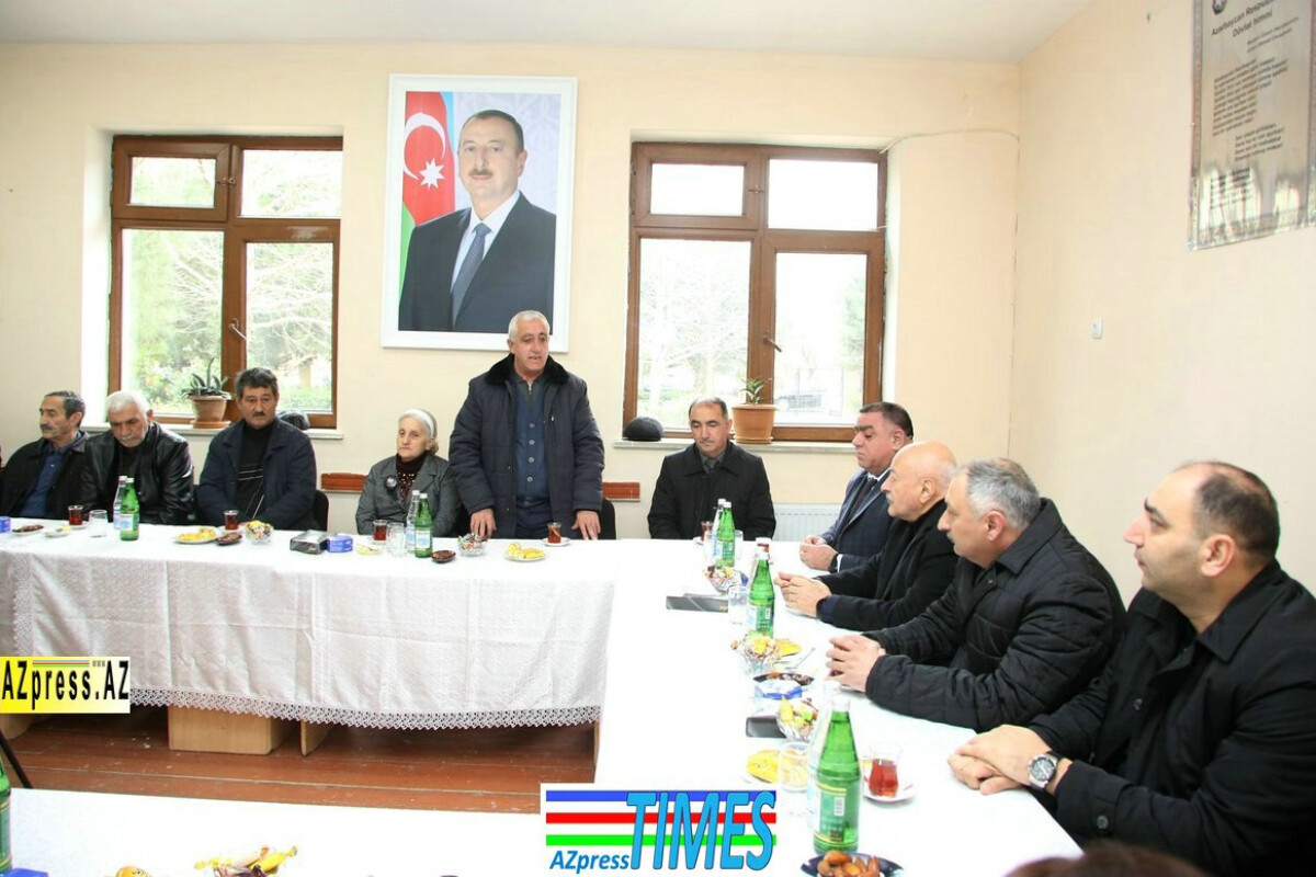 <p>Ağcabədidə məskunlaşan Xocalı sakinləri ilə görüş<br />
&nbsp;</p>