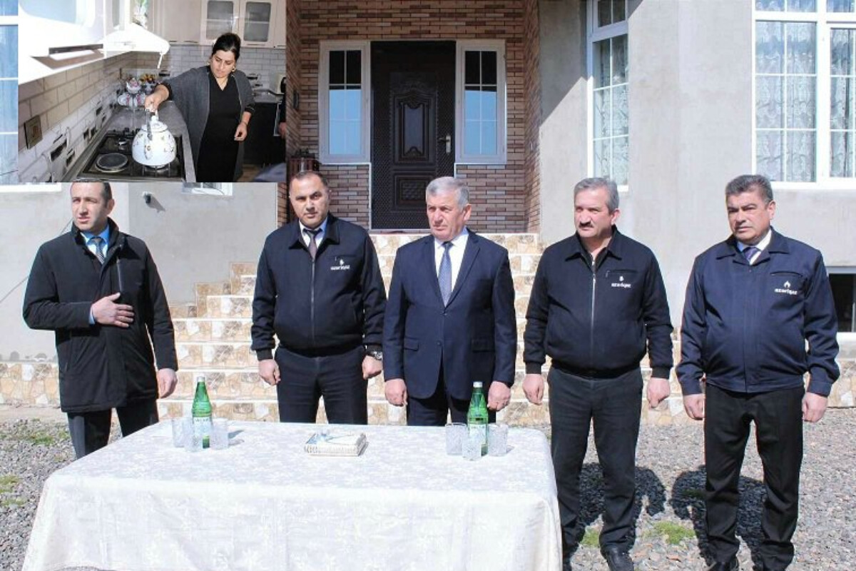 <p>Əzizabad kəndində yeni çəkilmiş qaz xəttinin açılışı - Masallıda&nbsp;</p>