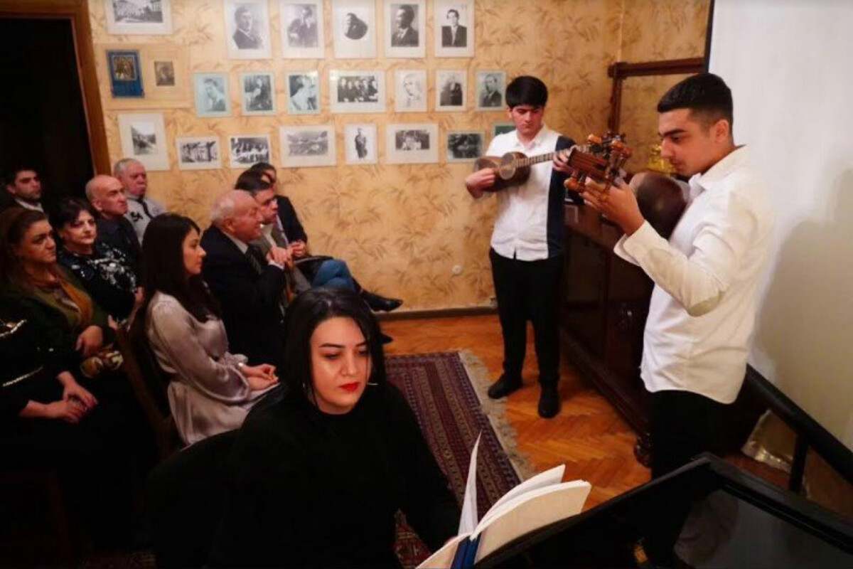 <p>Süleyman Ələsgərovun 100 illiyinə həsr olunmuş tədbir</p>