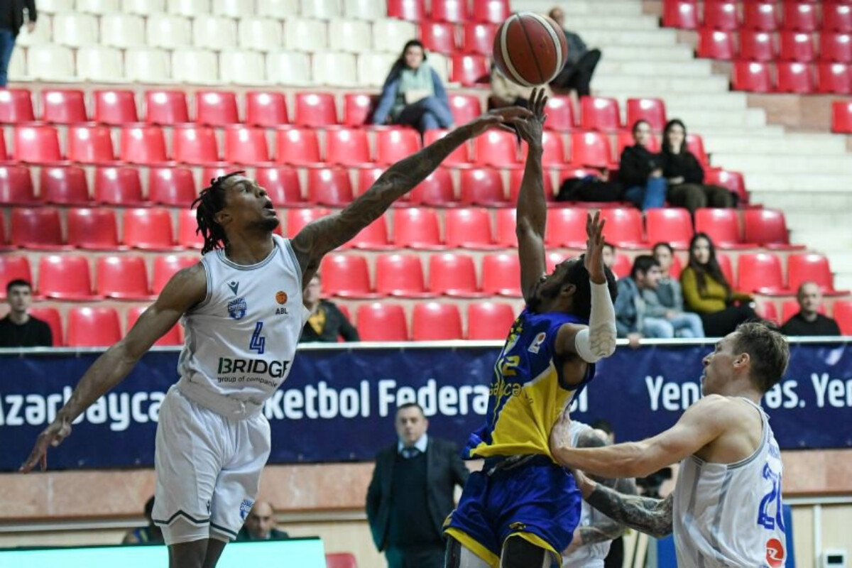 <p>Basketolçuların Azərbaycan Kubokunda 3-cü tura...</p>

<p>&nbsp;</p>