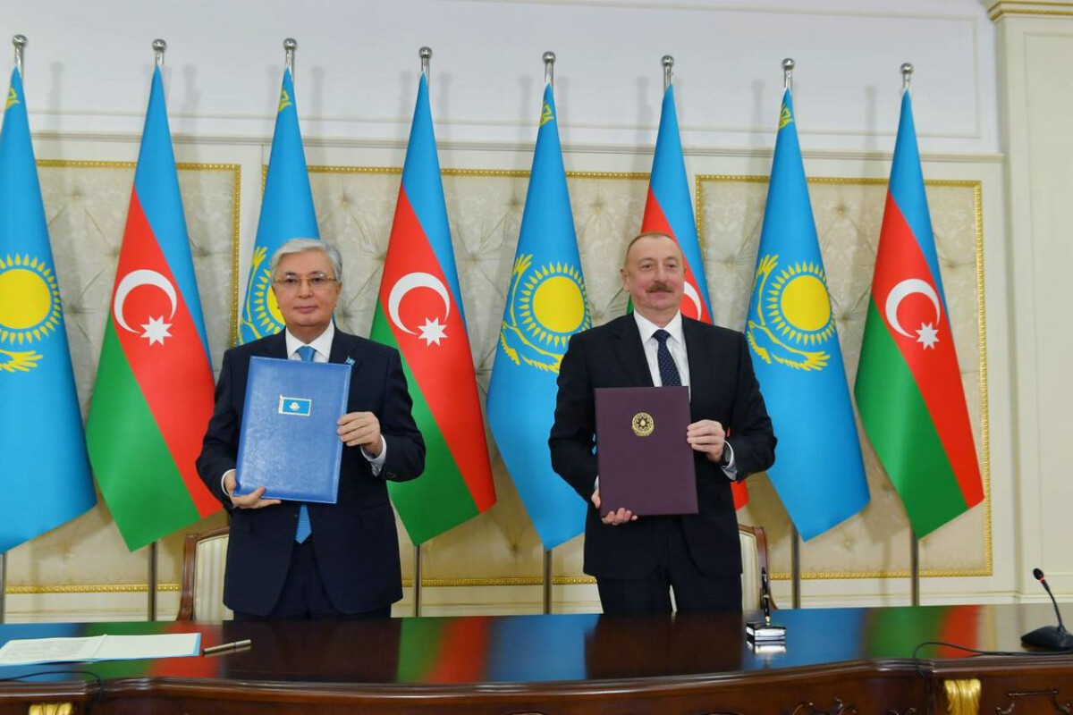 <p>Azərbaycan-Qazaxıstan sənədləri imzalandı</p>