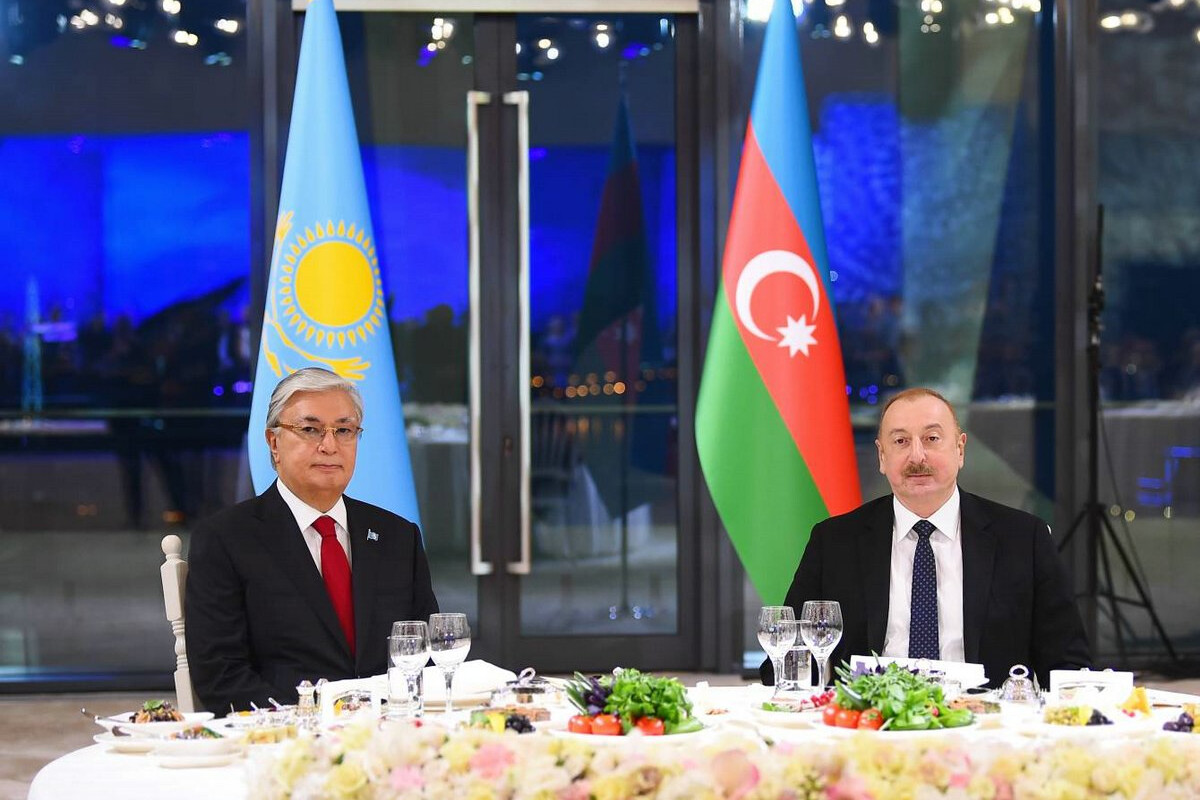 <p>Kasım-Jomart Tokayevin şərəfinə dövlət ziyafəti verilib</p>