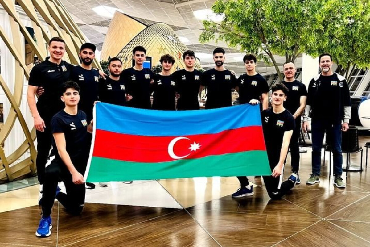 <p>Oğlanladan ibarət U-18 yığmamız Antalyaya yollanıb</p>