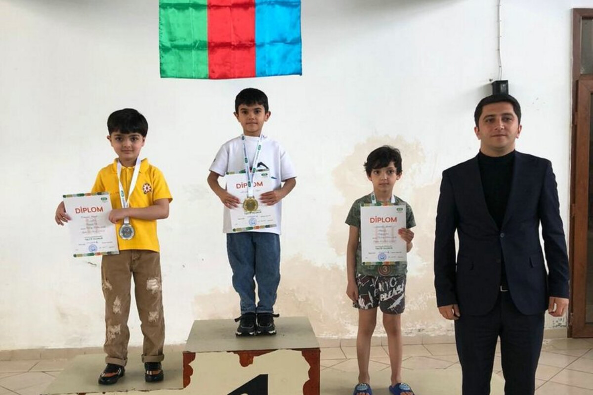 <p>Balaca üzgüçülərin 