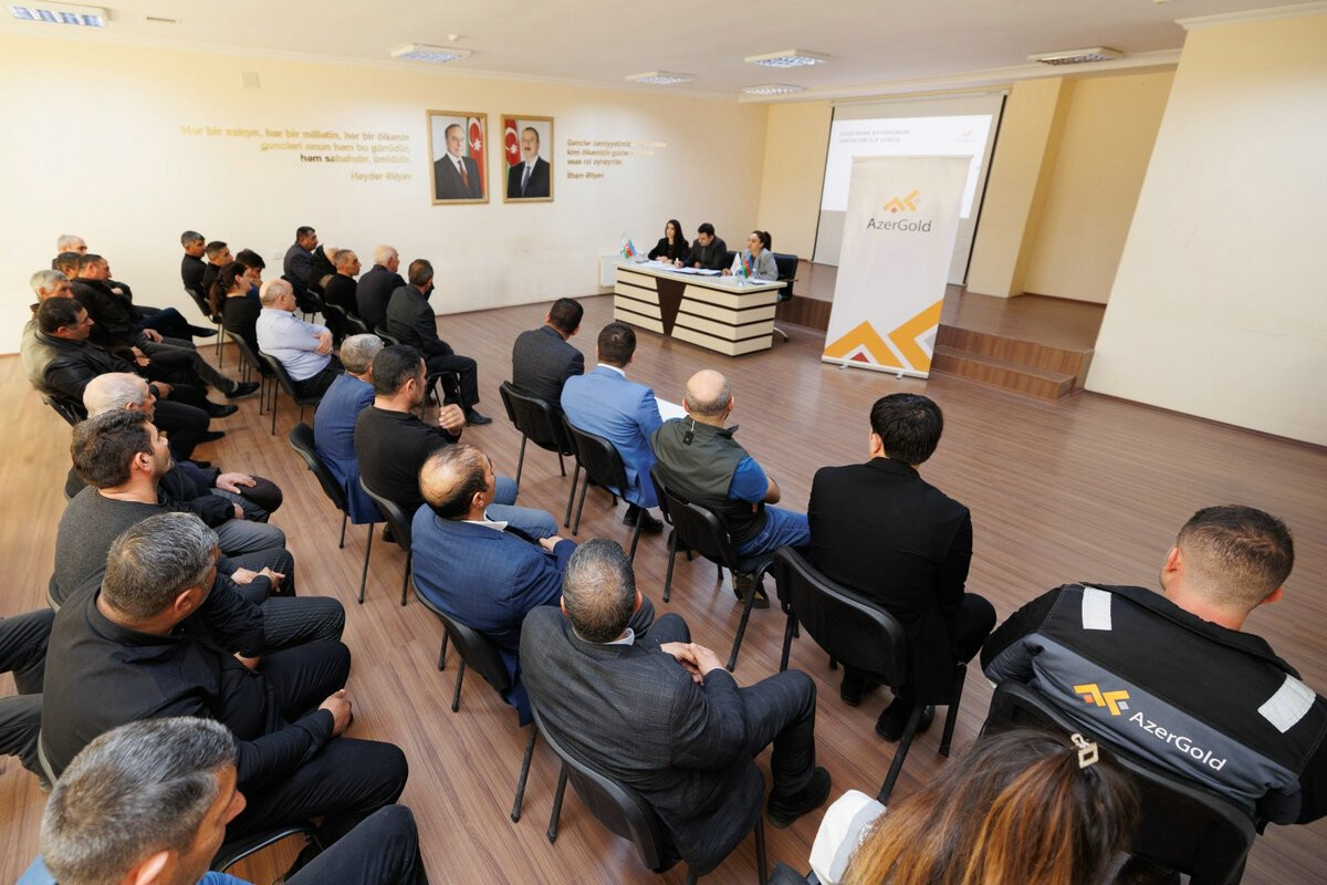 <p>Daşkəsənin ucqar kənd sakinləri ilə növbəti...</p>