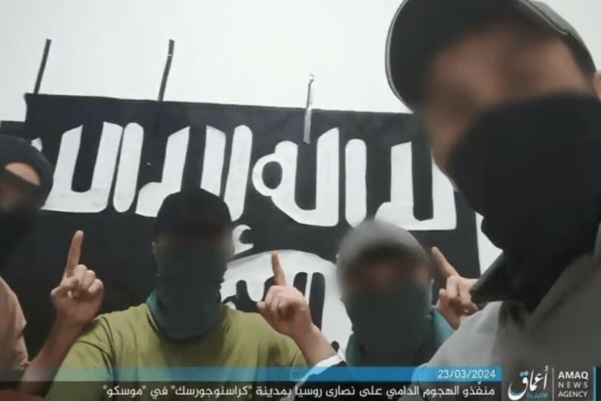 <p>İŞİD Rusiyanı növbəti terror aktı ilə HƏDƏLƏDİ</p>