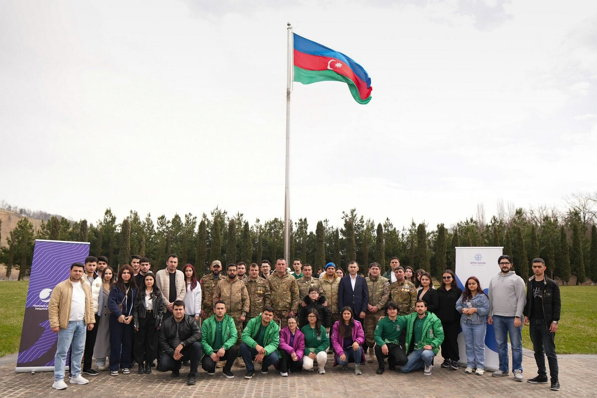 <p>&ldquo;Böyük Qayıdış&rdquo; Gənclər Təşkilatının üzvləri Quba&nbsp;Soyqırımı Memorial Kompleksini ziyarət edib</p>