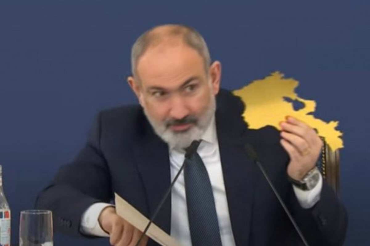 <p>Paşinyan Ermənistanın Türkiyə ilə sərhədini açmaq istəyirdi</p>