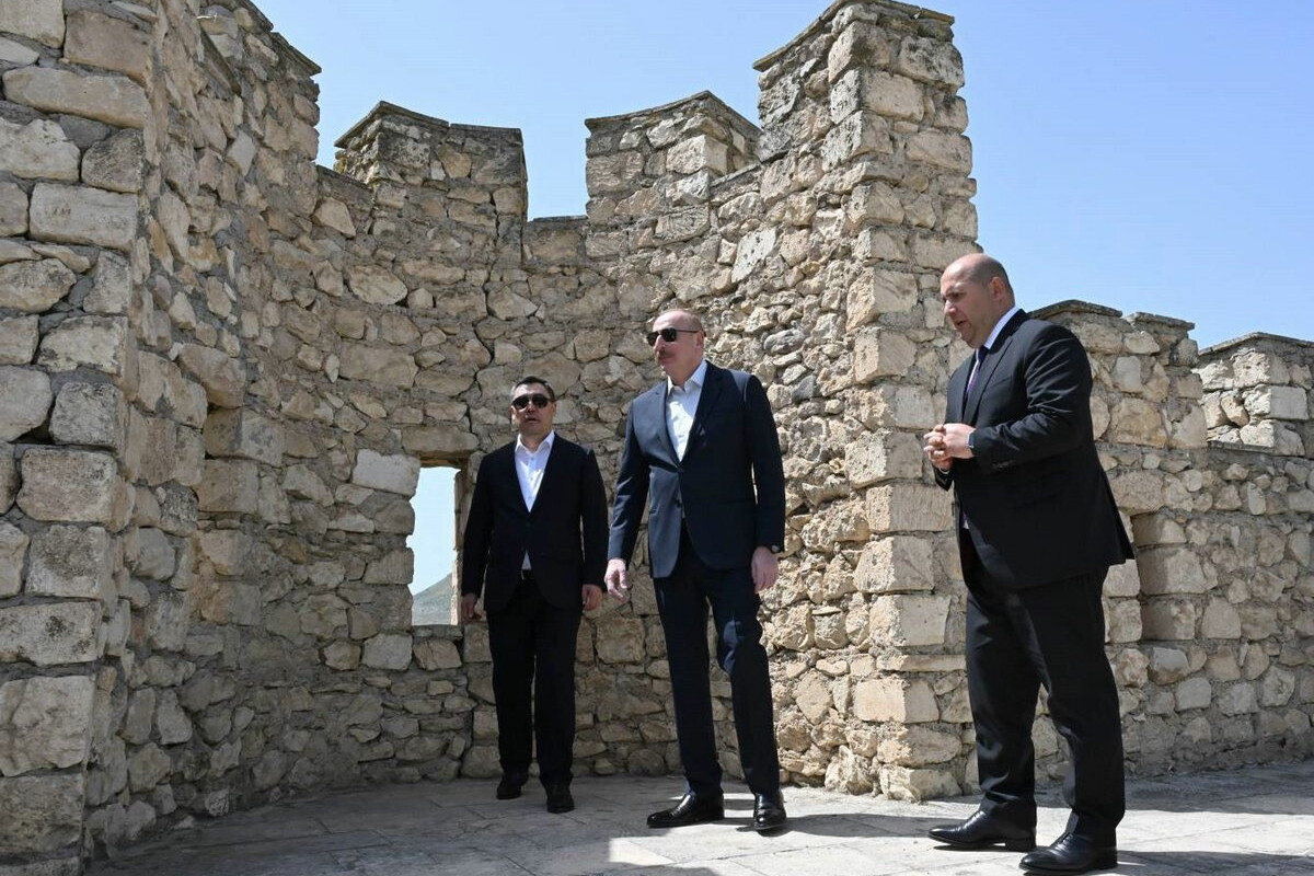 <p>Prezidentlər Ağdamda Şahbulaq qalasında olublar</p>