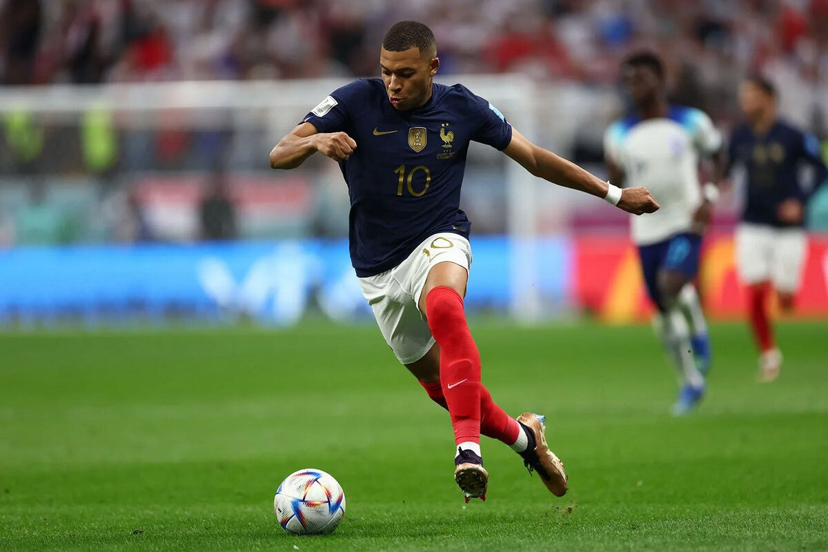 <p>Kilian Mbappe komandasının ÇL-nın yarımfinalında&nbsp;