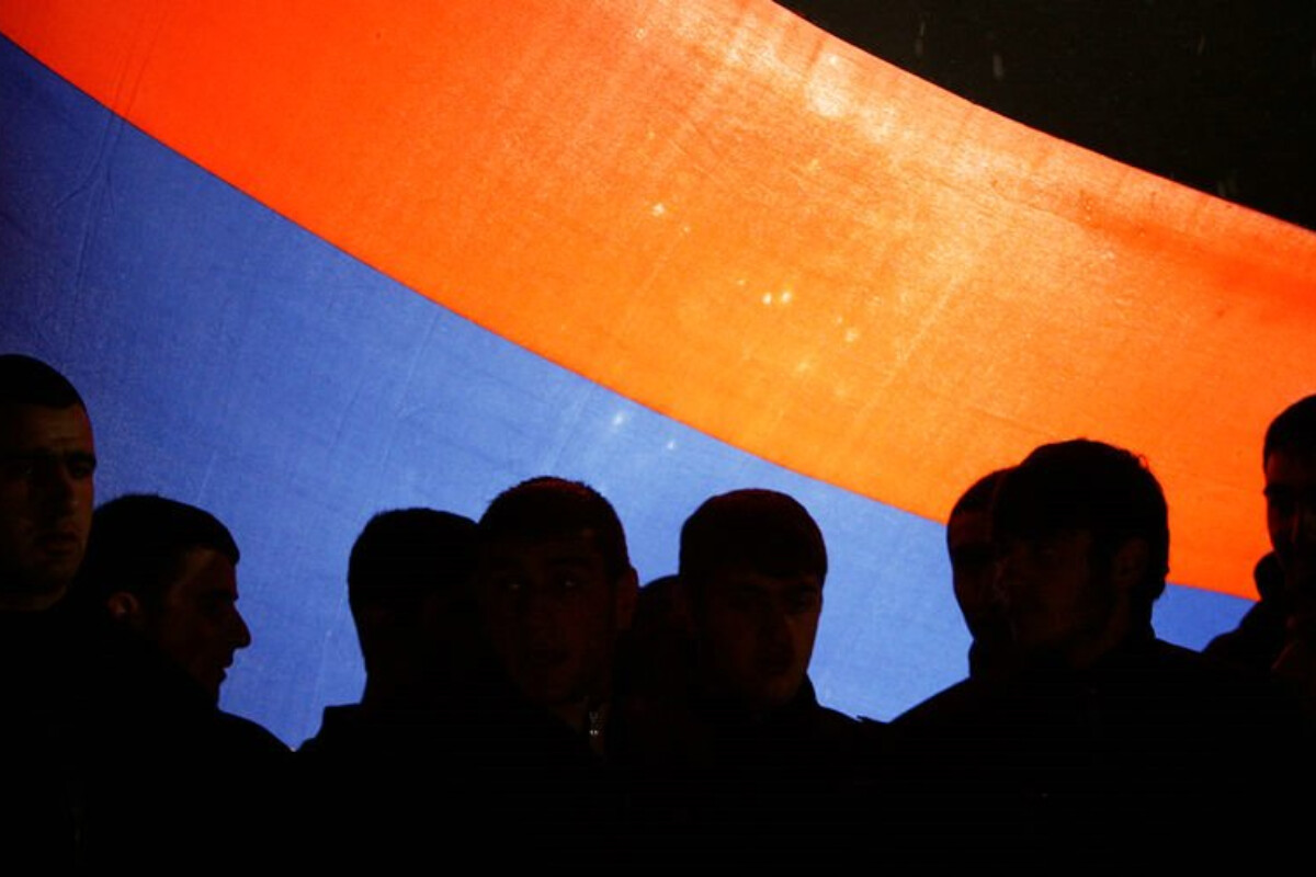<p>İrəvanda saxlanılan bütün müxalifətçilər sərbəst buraxılıb</p>