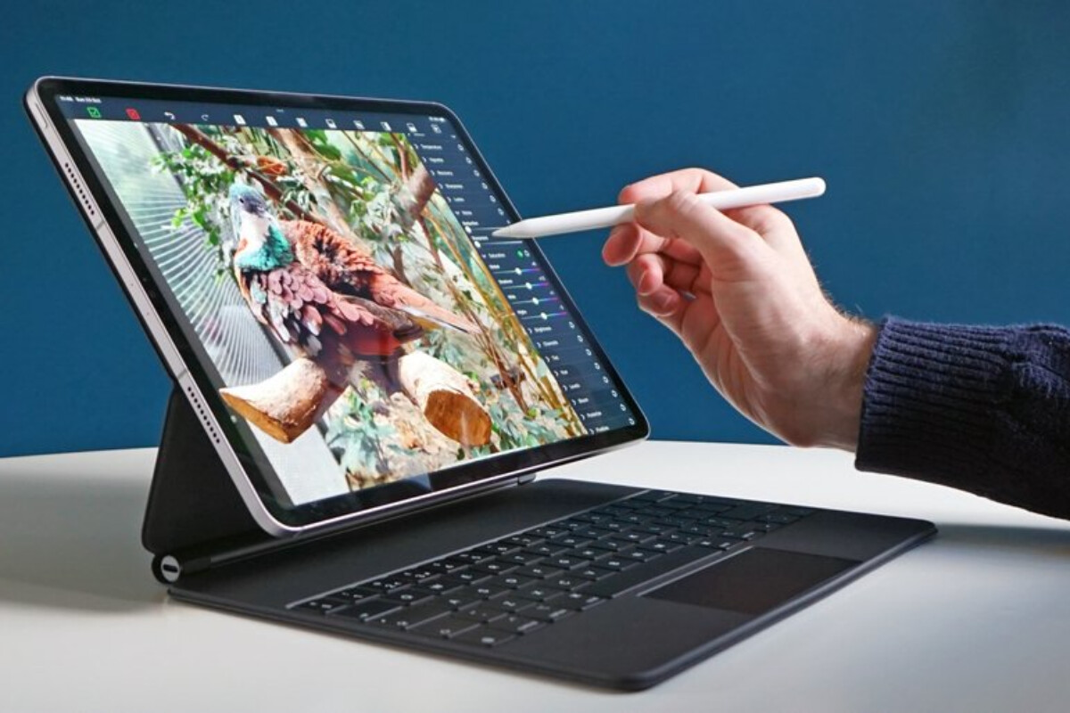 <p>Niyə iPad Pro noutbuku əvəz edə bilmir?</p>