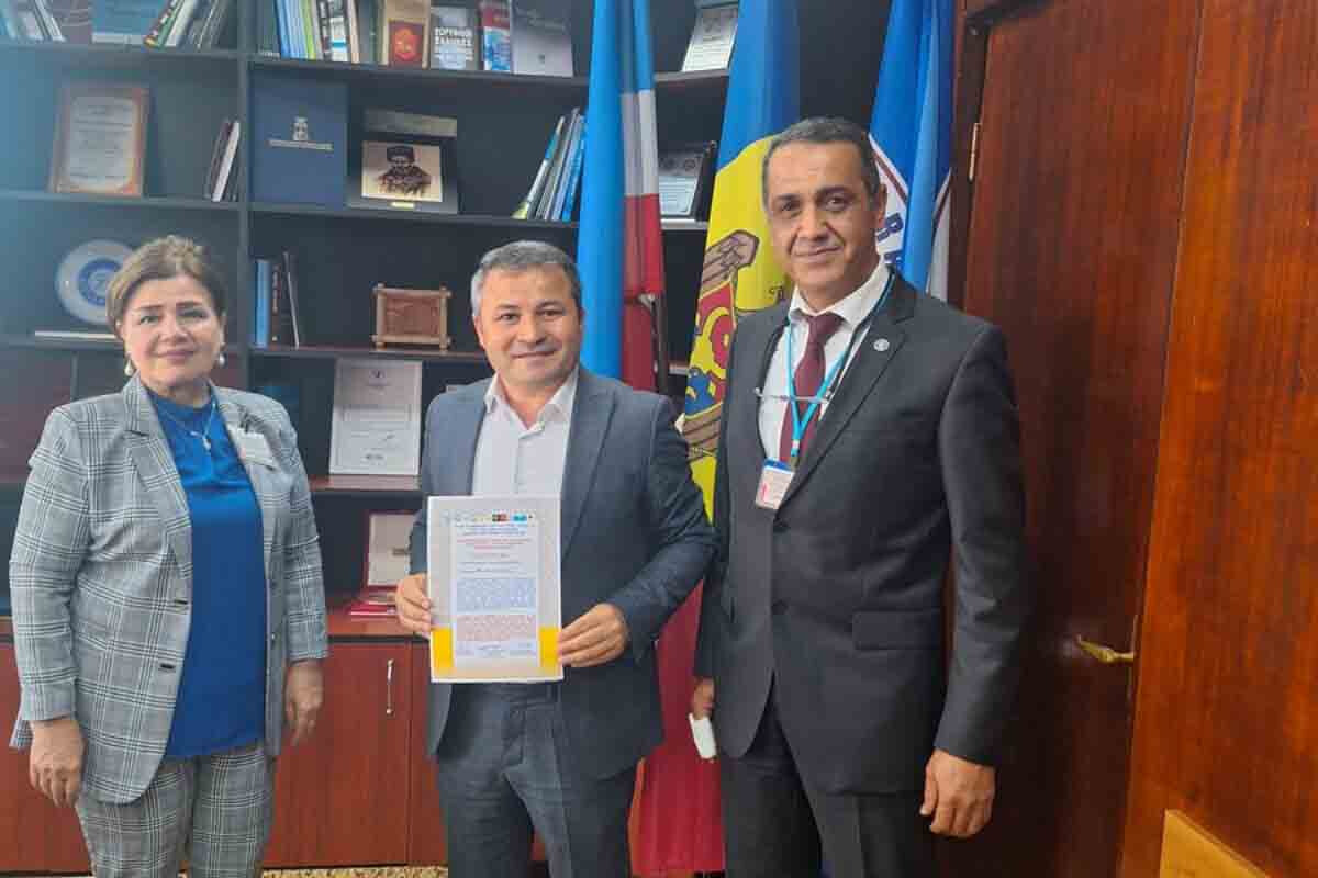 <p>Azərbaycan alimləri Komrat şəhərində XVIII&nbsp;Beynəlxalq Türk Mədəniyyəti, İncəsənəti və Mədəni İrsin Qorunması Simpoziumunda məruzə ediblər</p>