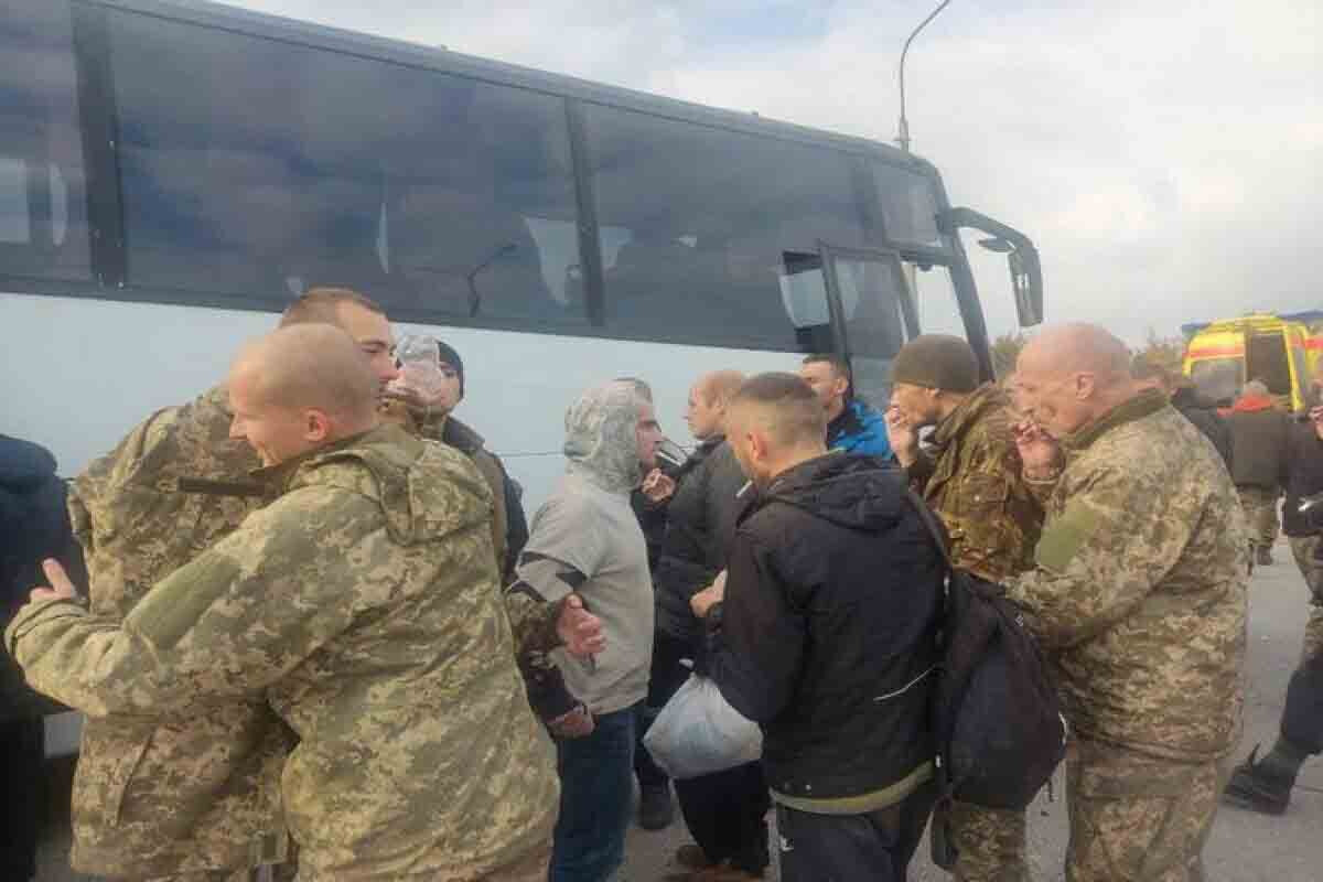 <p>Ukrayna və Rusiya arasında növbəti dəfə əsir&nbsp;mübadiləsi aparılıb</p>