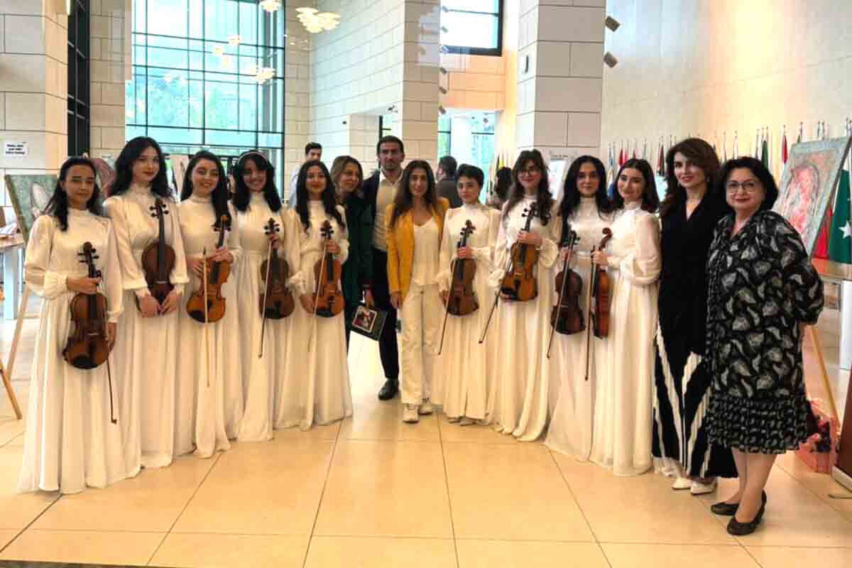 <p>&nbsp;&ldquo;Azerbaijan Intangible Heritage&rdquo;&nbsp;sərgisində BMA-nın konserti</p>