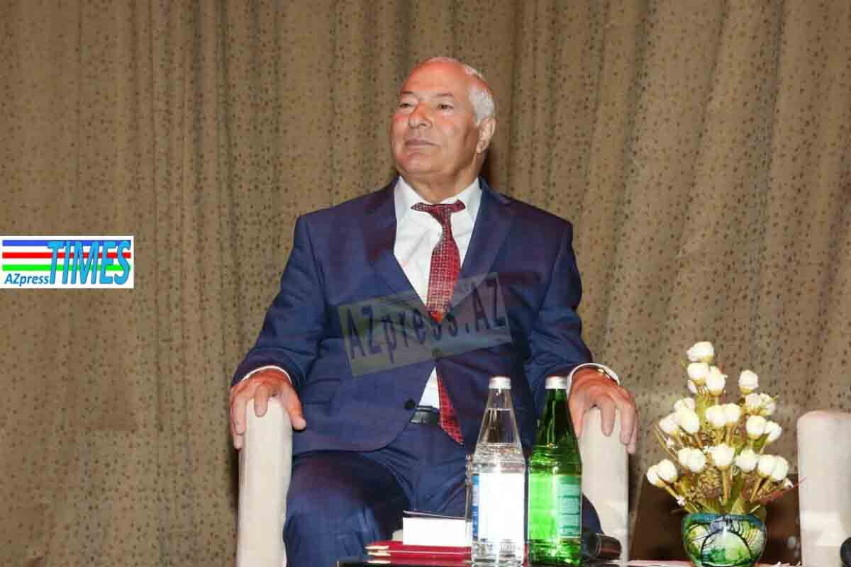 <p>Ağcabədidə tədqiqatçı-alim, professor&nbsp;Asif Rüstəmlinin 70 illik yubileyi qeyd olundu</p>