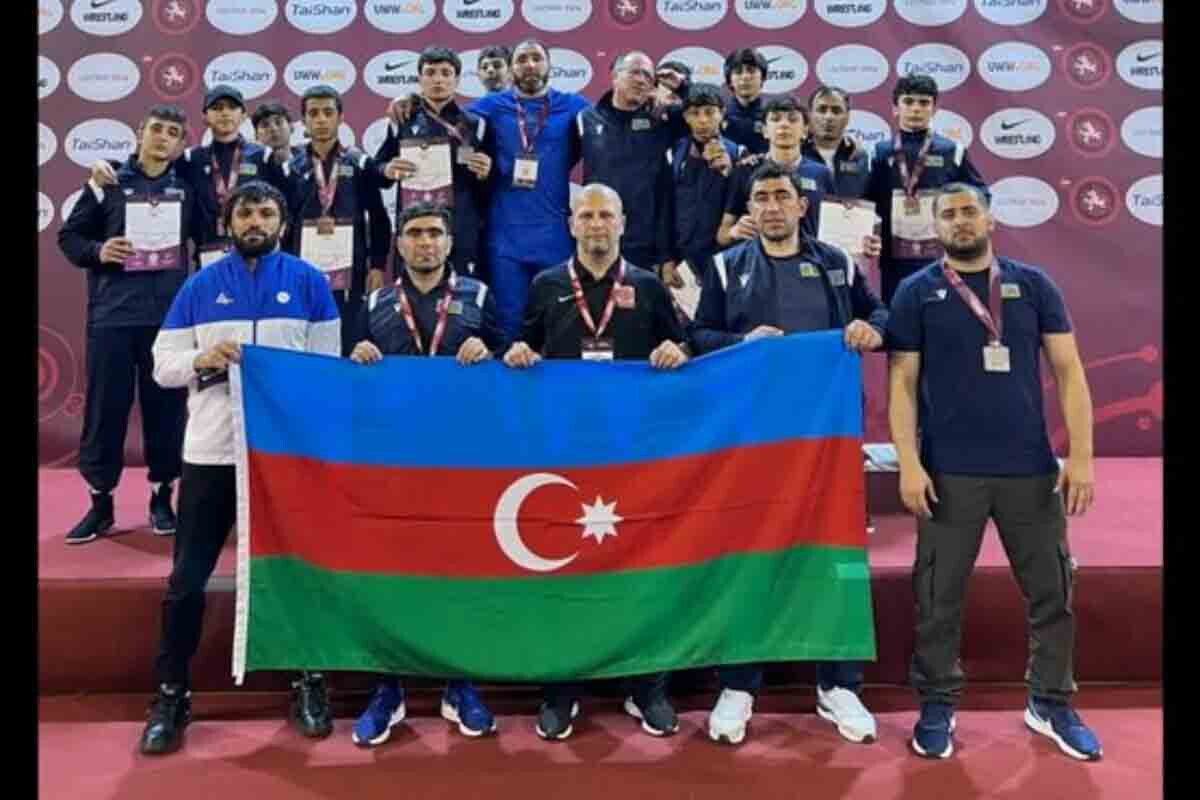 <p>&nbsp;U-15 sərbəst güləş yığmamız Avropada birinci olub</p>