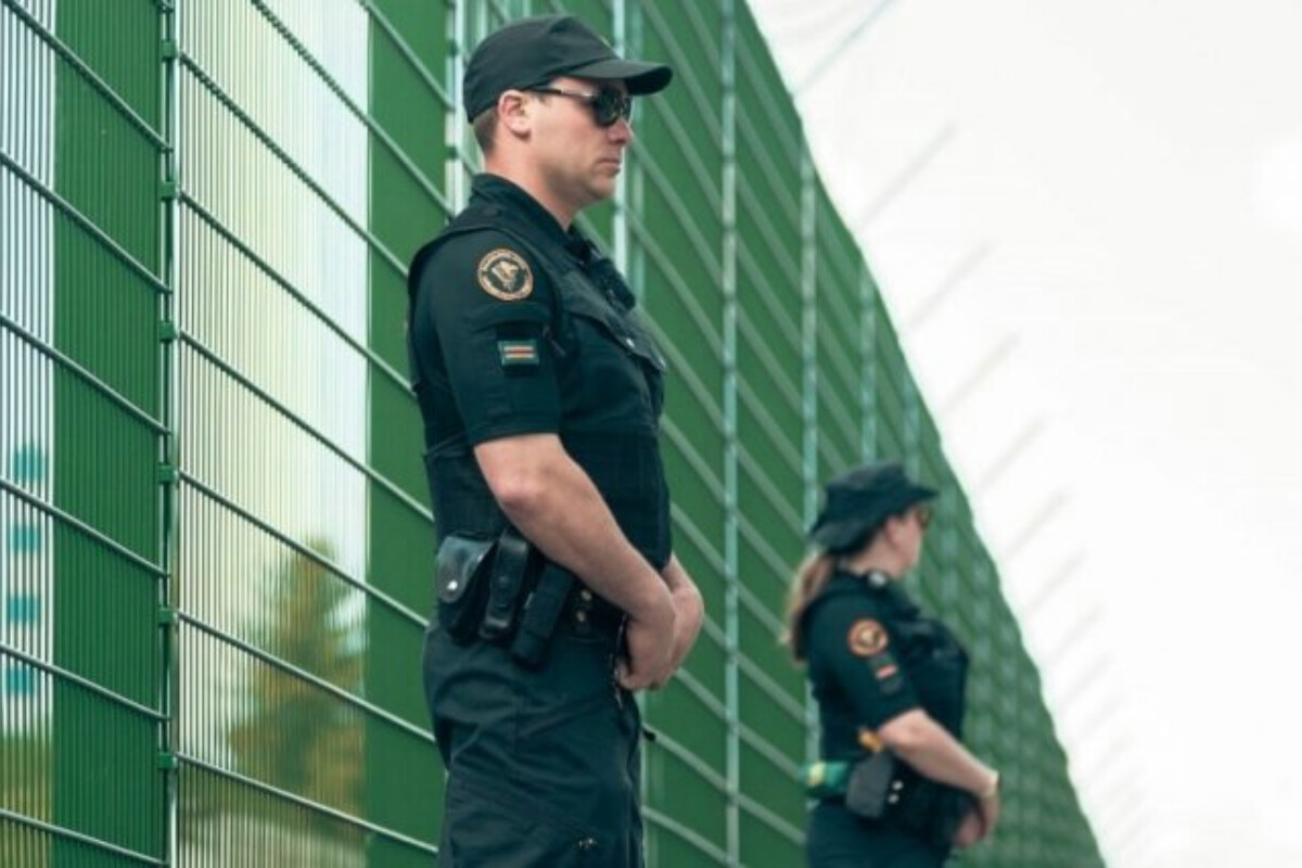 <p>Finlandiya Rusiya ilə sərhəddə qaçqınların qovulması&nbsp;haqqında qanunu təsdiqləyib</p>