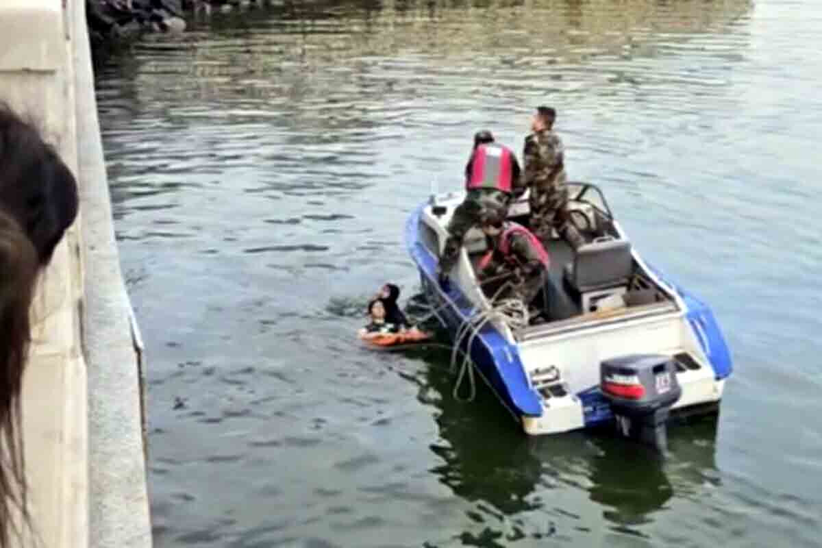<p>Sumqayıt Bulvarında qadın batdı</p>