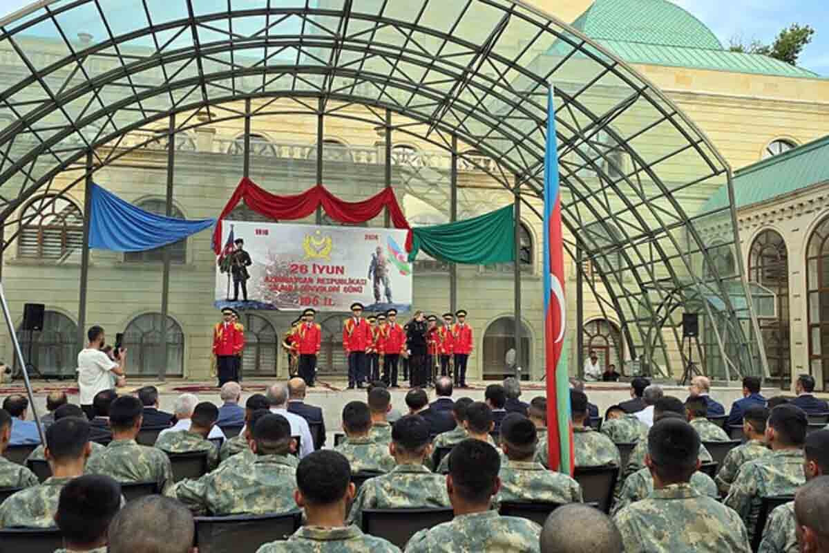 <p>Azərbaycan Ordusunda silsilə tədbirlər keçirilib</p>