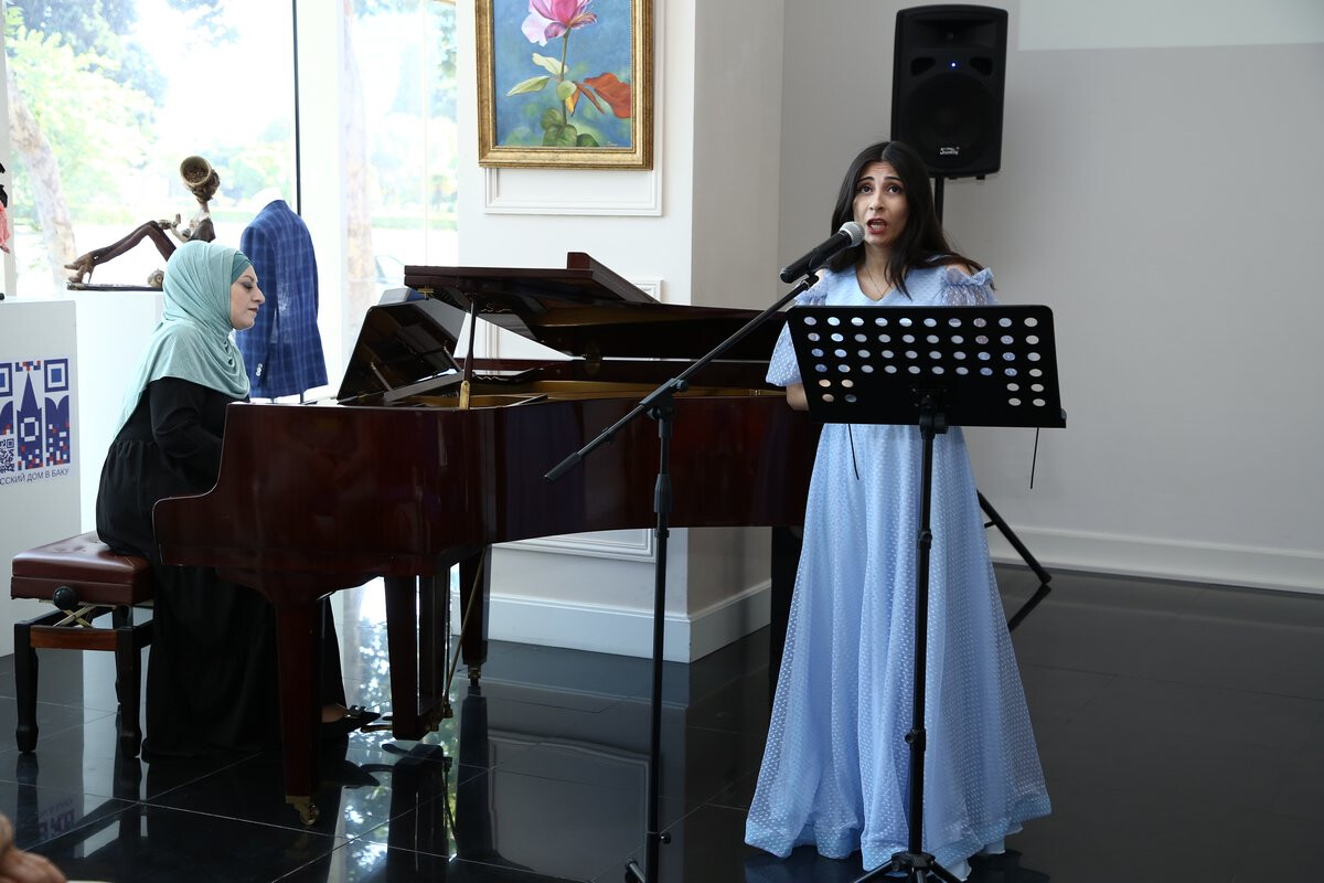 <p>Bakıdakı Rus evində konsert keçirilib</p>
