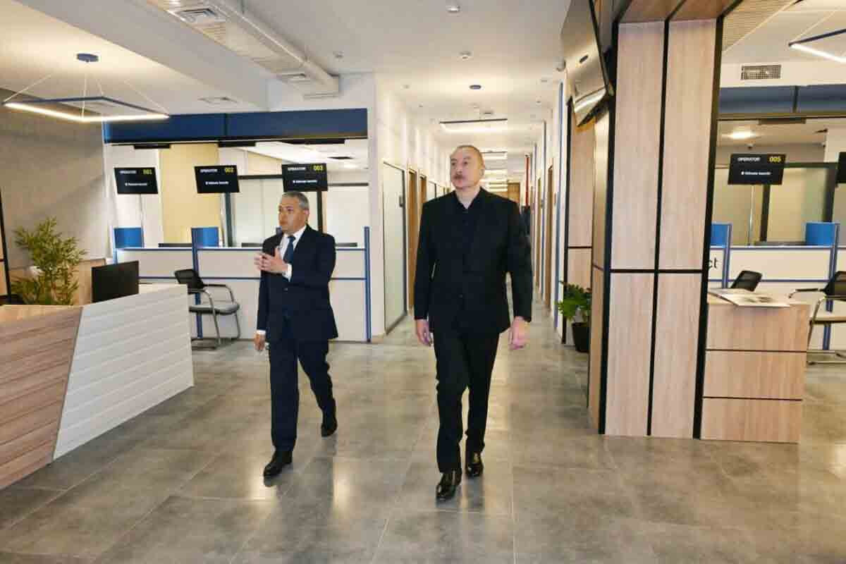 <p>İlham Əliyev Şuşada Dövlət Xidmətləri Mərkəzinin&nbsp;əsaslı təmirdən sonra açılışında iştirak edib</p>