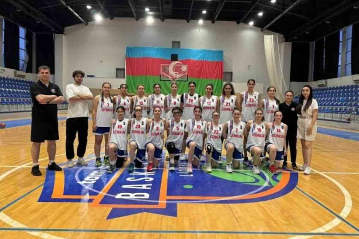 <p>U-16 yığmamız AÇ-yə Ermənistana qarşı&nbsp;oyunla başlayır</p>