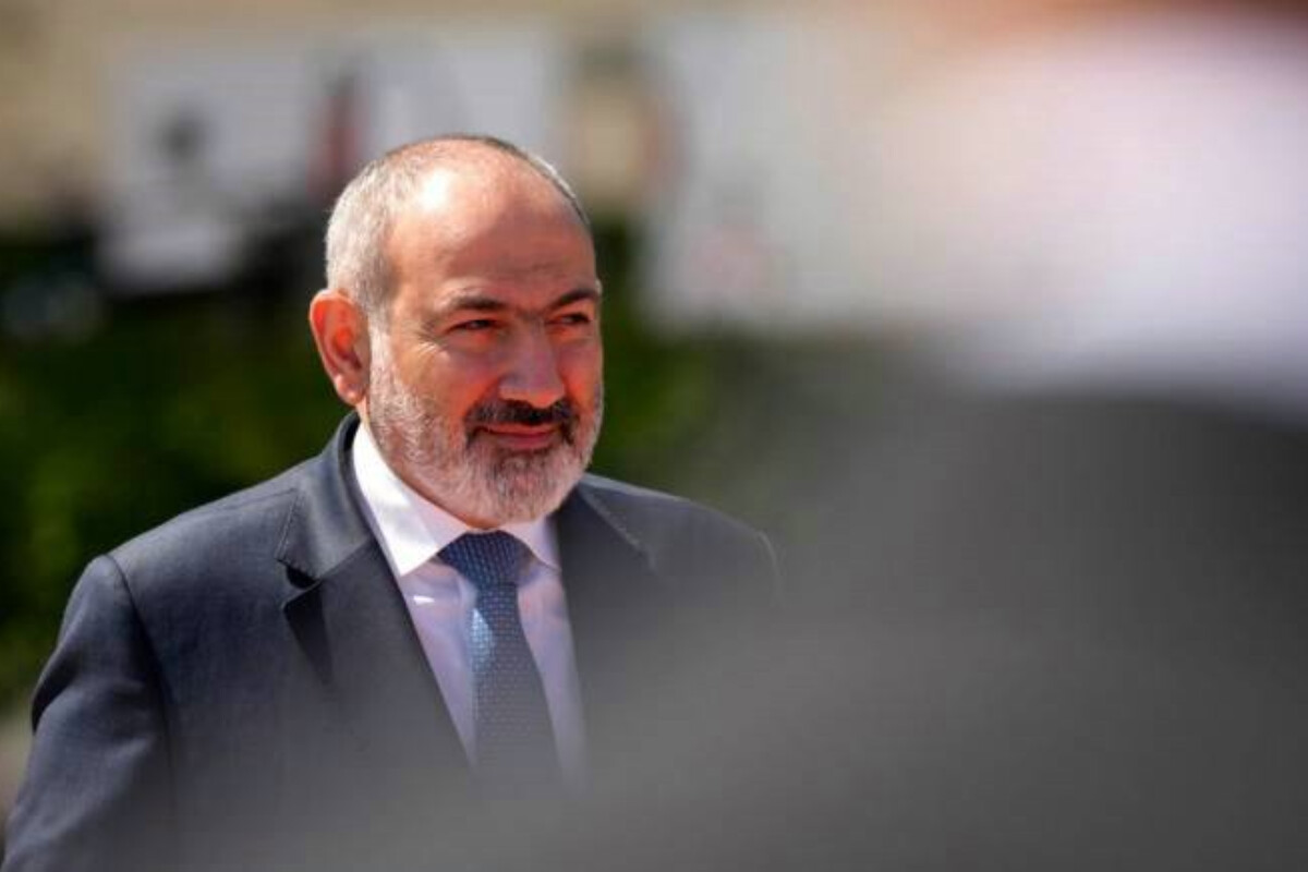 <p>Paşinyan məzuniyyətini yarımçıq qoyacaq</p>
