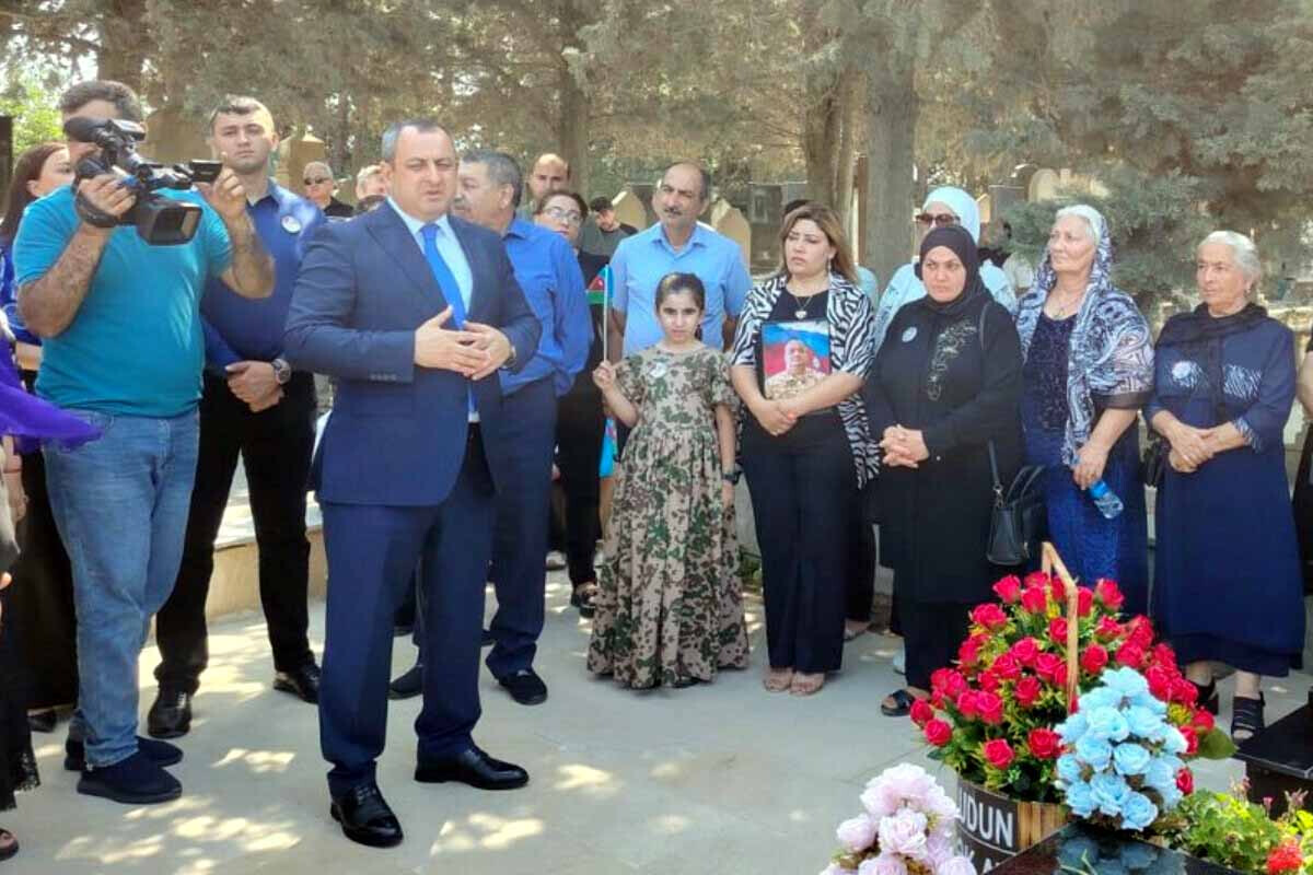 <p>Şəhid Adilxan Məmmədovun qızı atası üçün&nbsp;anım tədbiri təşkil etdi</p>