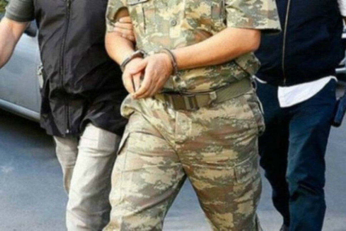 <p>Müdafiə Nazirliyinin sabiq idarə rəisi həbs olundu</p>
