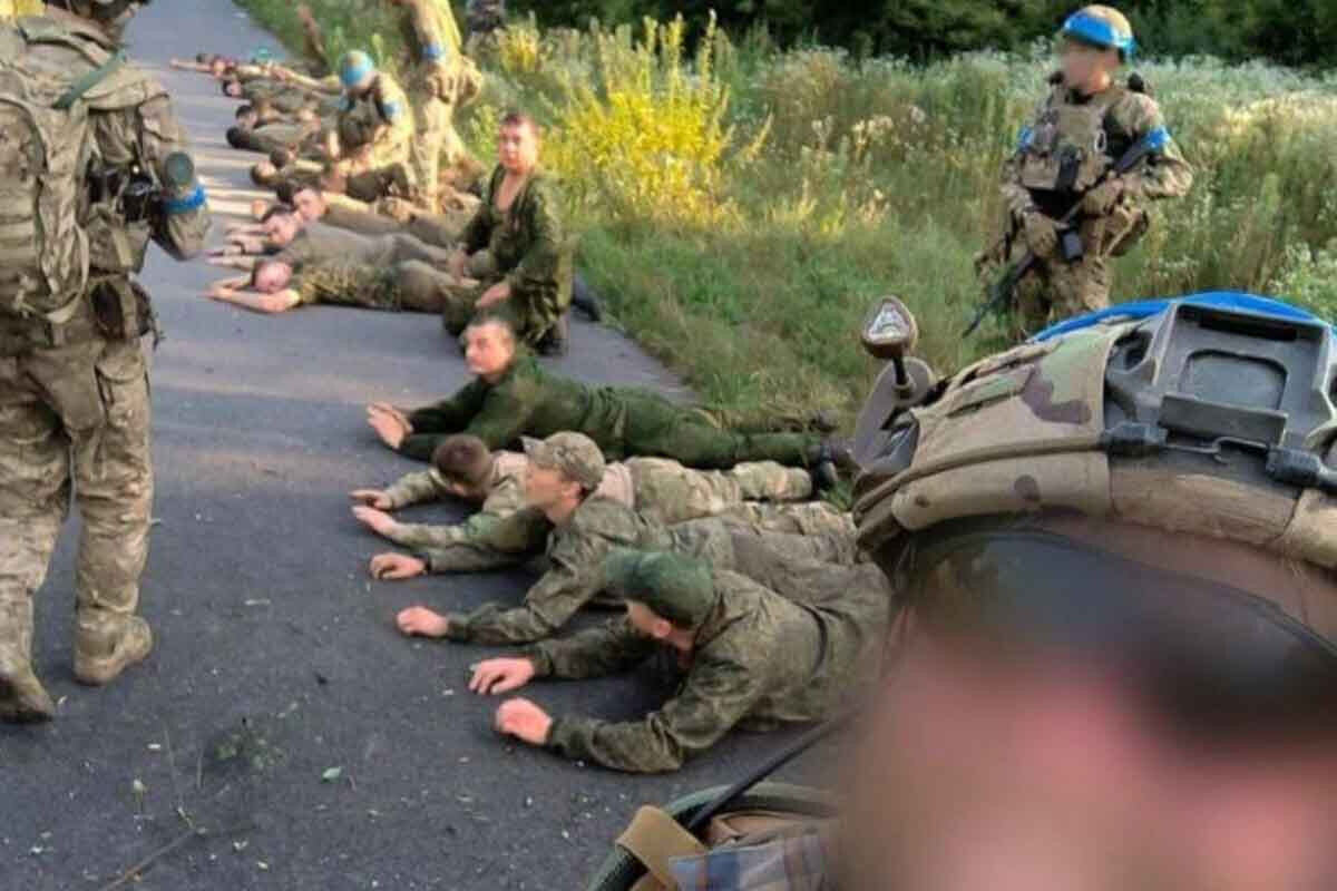 <p>Ukrayna döyüşçüləri Kursk vilayətində daha&nbsp;29 rusiyalını əsir götürüb</p>