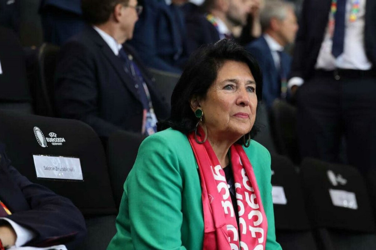 <p>Zurabişvili gürcü olimpiyaçılarına mükafat verməkdən imtina edib</p>