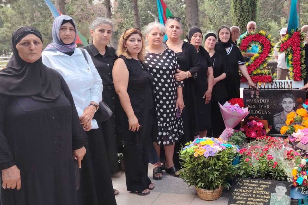 <p>Sumqayıtda şəhid Bəxtiyar Muradovun&nbsp;mövludu&nbsp;qeyd olunub</p>