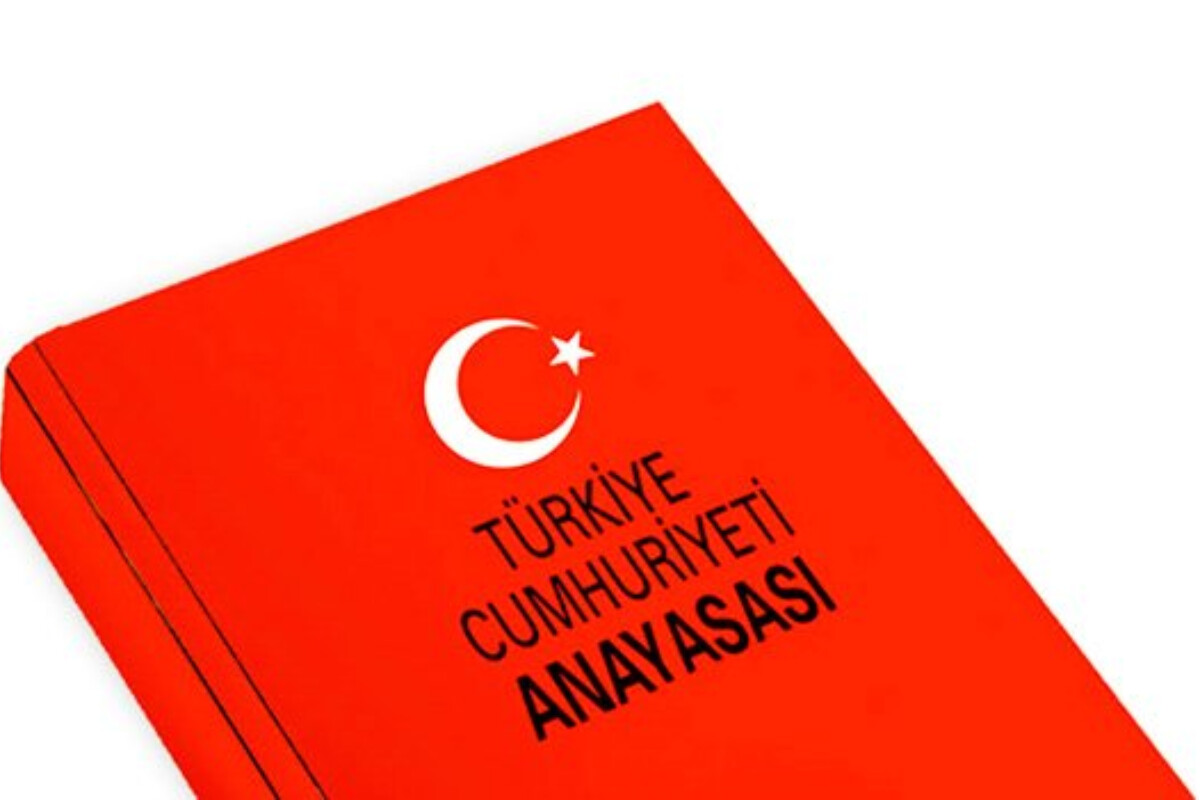 <p>Ərdoğan Konstitusiyanı dəyişməyə çalışır</p>
