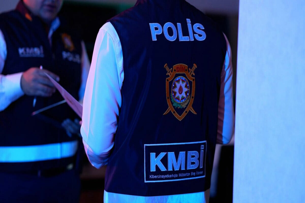 <p>Kiberşəbəkə ifşa edildi - Yarım milyon manat...</p>
