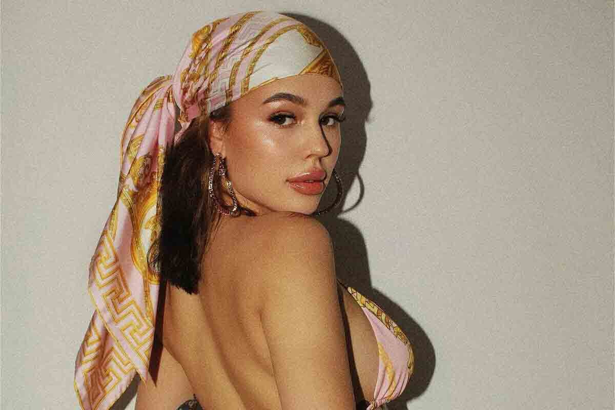 <p>Məşhur reperin ombasına lağ etdilər:&nbsp;