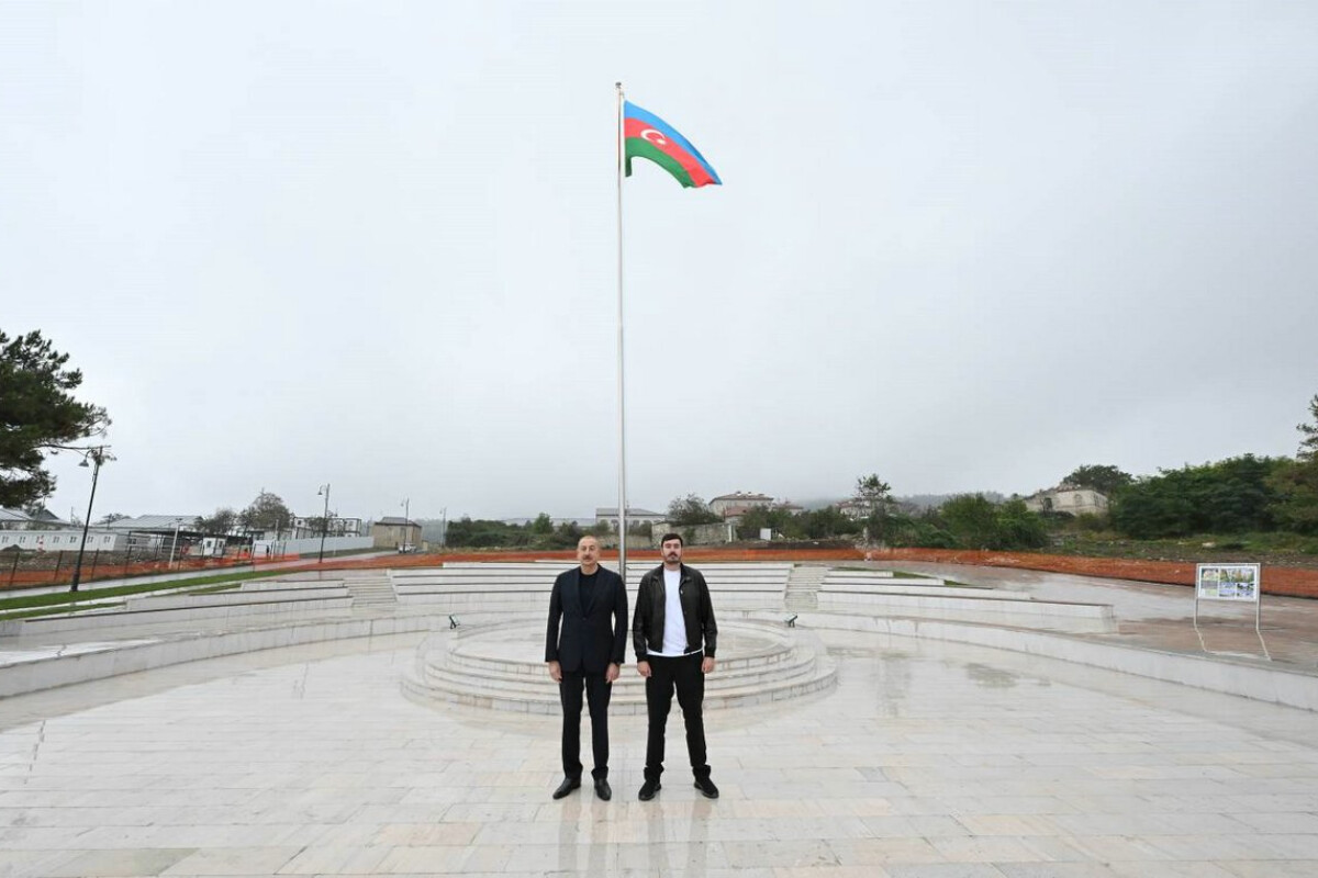 <p>Şuşada Bayraq Meydanının açılışı oldu</p>