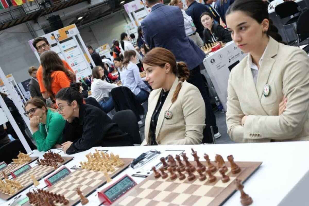 <p>Qadın şahmatçılarımız AÇ-da xarici&nbsp;klubların şərəfini qoruyacaq</p>