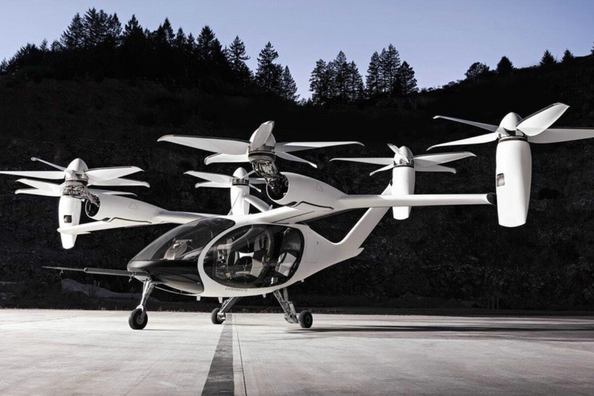 <p>Toyota uçan taksi istehsalına 500 milyon dollar&nbsp;sərmayə qoyacaq</p>