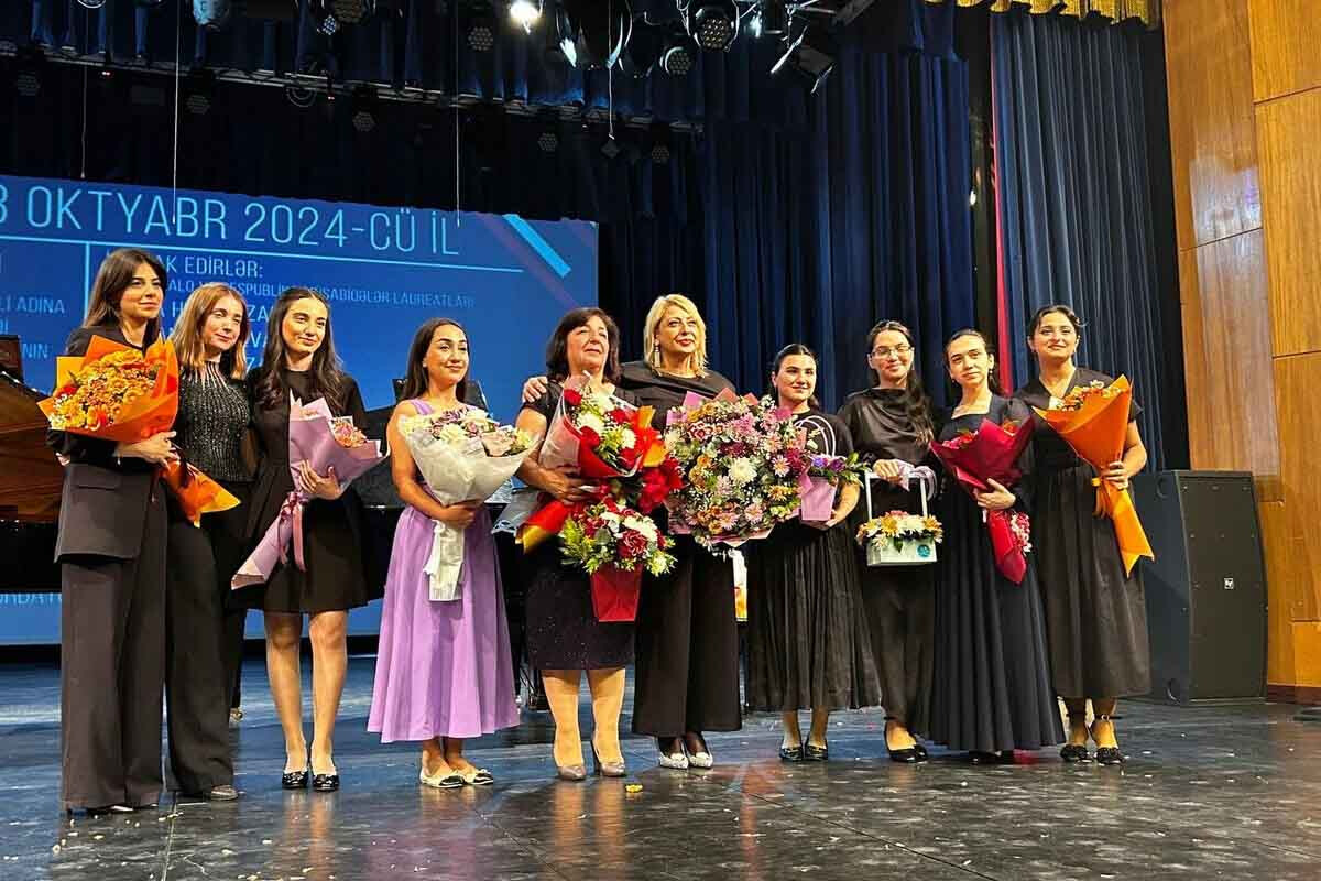 <p>&ldquo;Janrların kəsişməsi&rdquo; adlı sinif konserti baş tutub</p>