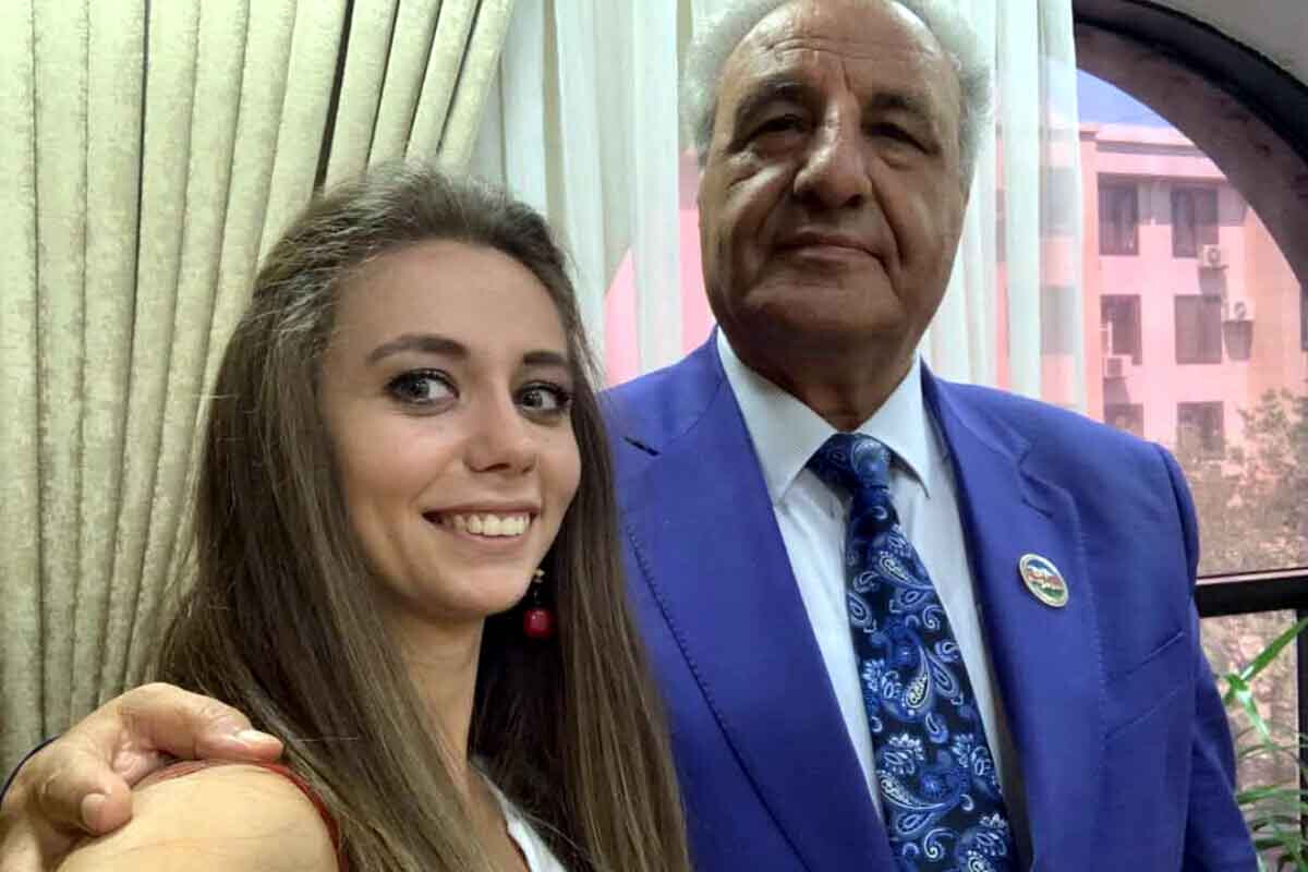 <p>Ayşə İsazadə:&nbsp;Sonuncu stansiyanızda yeriniz behişt,&nbsp;ruhunuz şad olsun, Tağı müəllim!</p>