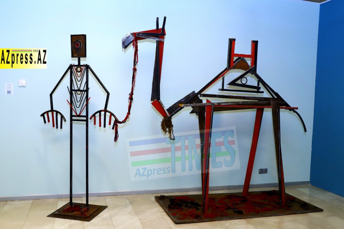 <p>&ldquo;İqlimlər və ilmələr&rdquo; adlı beynəlxalq sərgi davam edir</p>