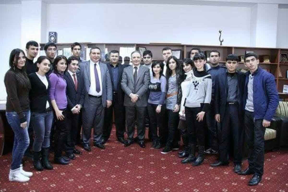 <p>Məmməd Rauf:&nbsp;Media məkanında&nbsp;sözü bütöv olan əksər gənc jurnalist Gənc Reportyorlar