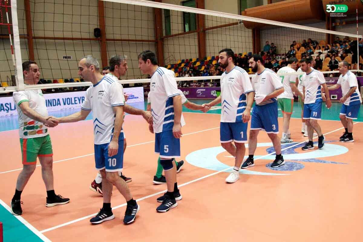 <p>Kişilərin yarışında FHN, qadınlarda isə SOCAR birinci olub</p>
