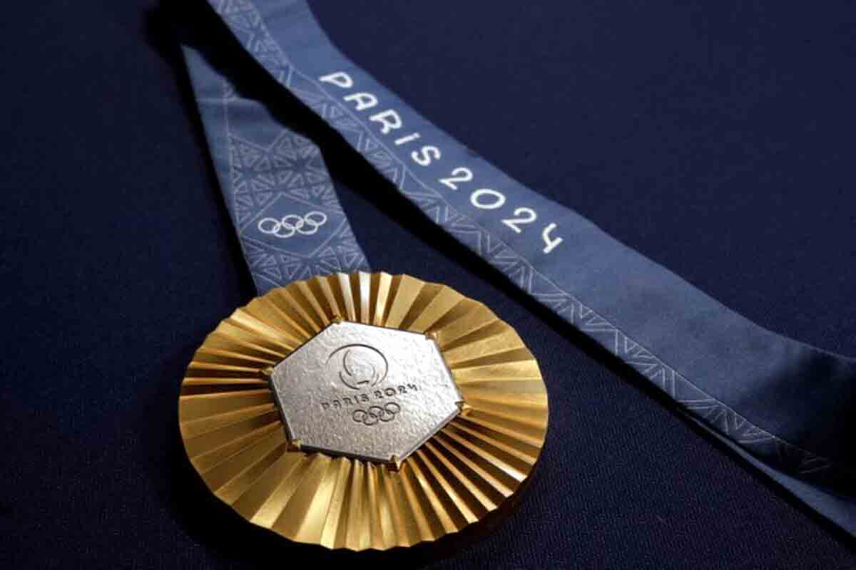 <p>Qüsurlu Olimpiya medallarının dəyişdirilməsi&nbsp;tezliklə başlayacaq</p>