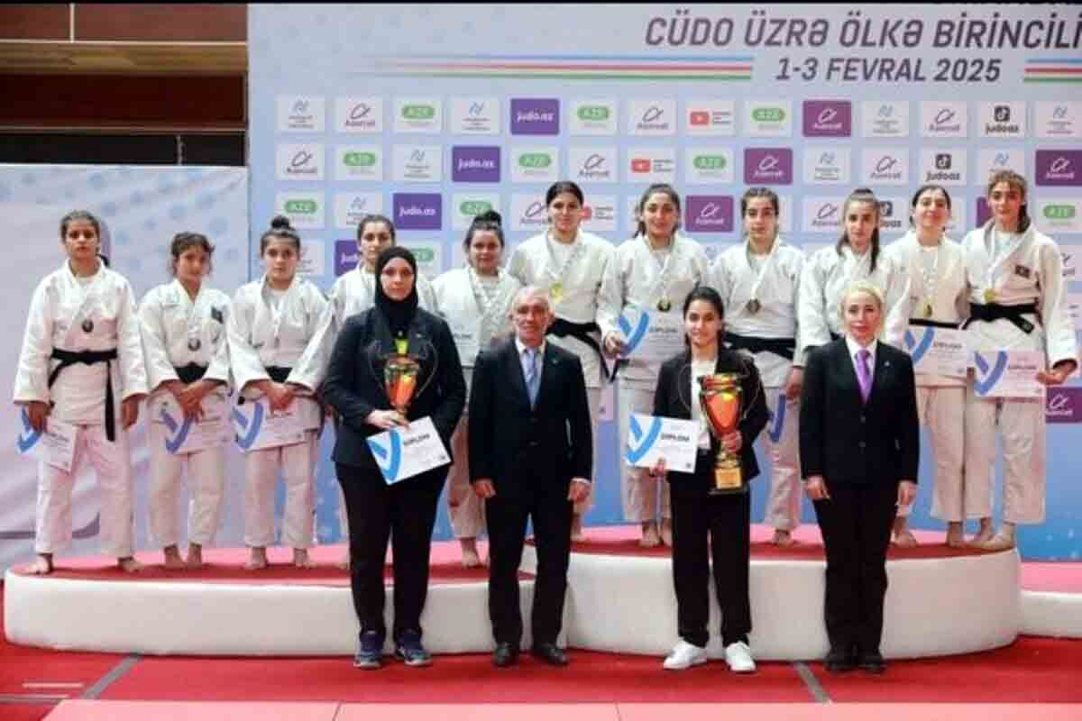<p>Cüdoçuların komanda yarışında 