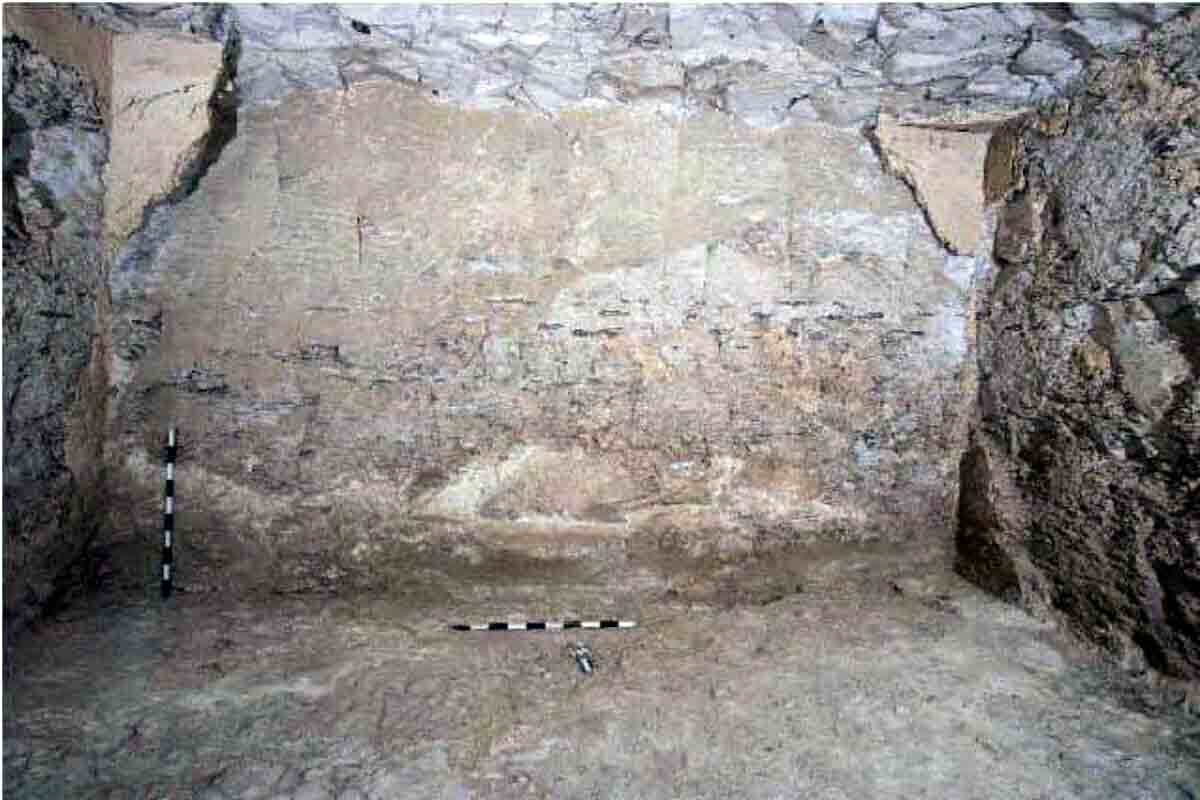 <p>Misir 100 ildən çox müddətdə ilk dəfə fironun məzarını tapıb</p>