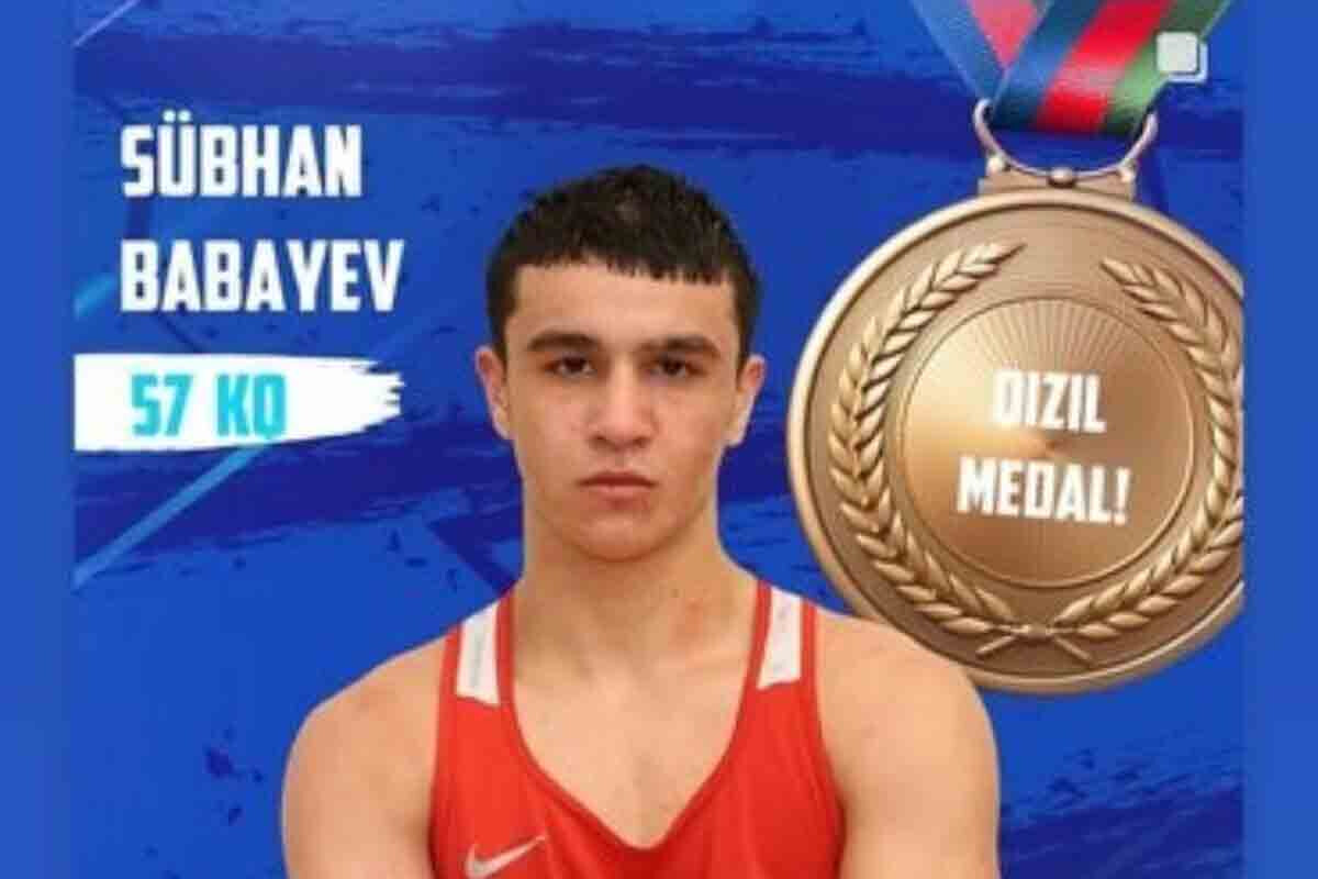 <p>Gənc boksçularımız 